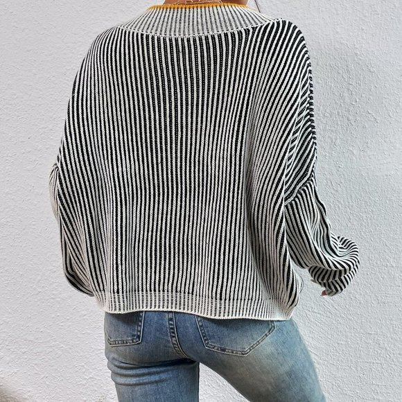 Black & White Casual Womens Vertical Stripe Pattern Drop Shoulder Sweater - Picture 2 of 5